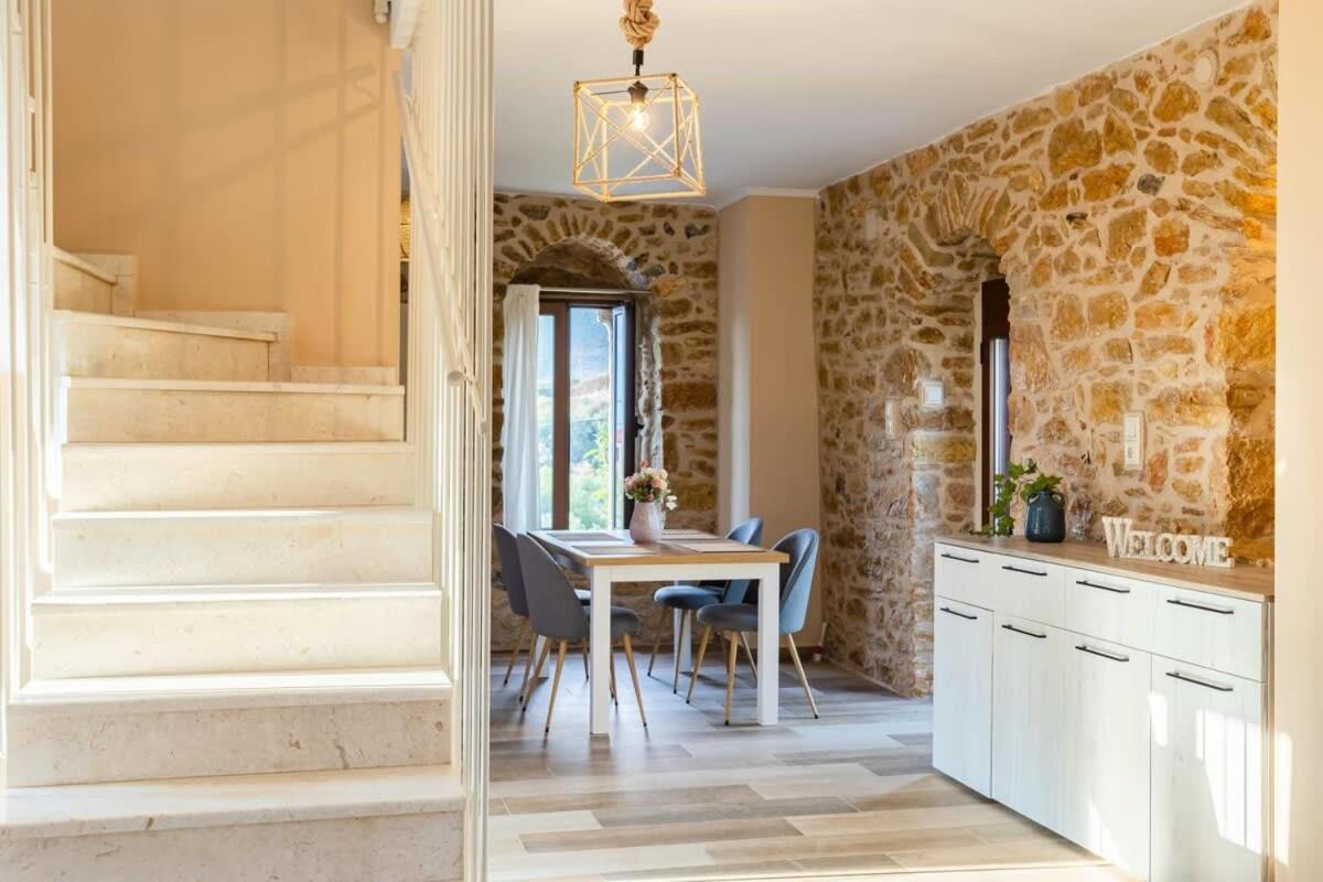Mantineia Stone Villa-An Ethereal Getaway Megali Mantineia Esterno foto